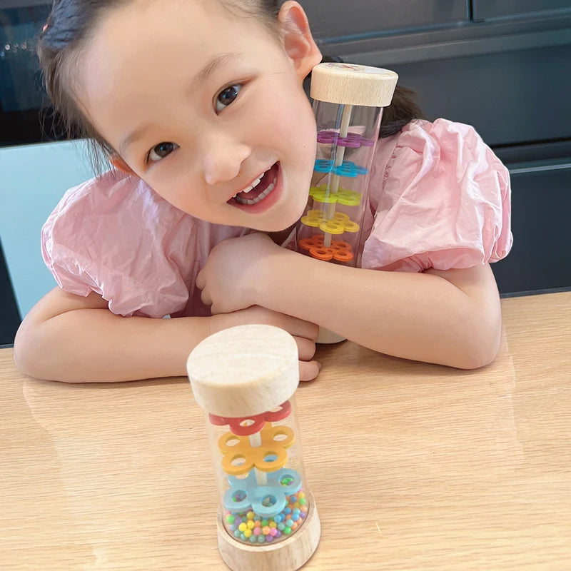 Brinquedo Montessori Chocalho Chuva de Cores – Bastão Sensorial Musical para Bebês